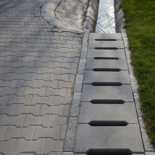 Pavele si borduri de beton capac Rigola carosabila simplu armat