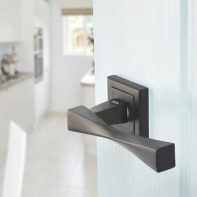 Set manere negre Verona rozete WC incluse -35-zr-8x8-a001-wc-56-11