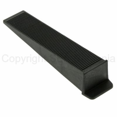 Pana plastic pt distantier clips 100X20 negru -50BUC/PUNGA 37642 Pana plastic pt distantier clips 100X20 negru -50BUC/PUNGA 37642