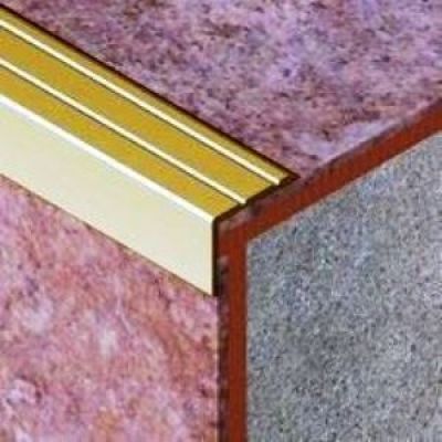 Protectie treapta perforata ptp63 auriu 0.9m Protectie treapta perforata ptp63 auriu 0.9m