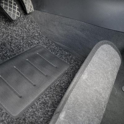 Set covorase auto universale roki gran pree mocheta negru 4 bucati IN3140