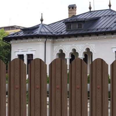 Sipca de gard oslo rotunda ral wood palisander anticato 1,75MX0.45mm-bucata